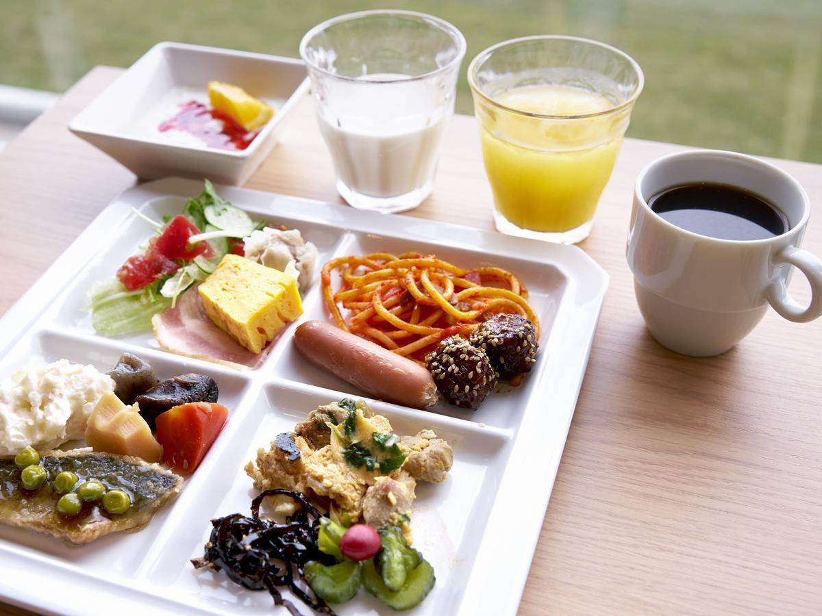 Hotel Crown Hills Ueno Premier Токио Екстериор снимка