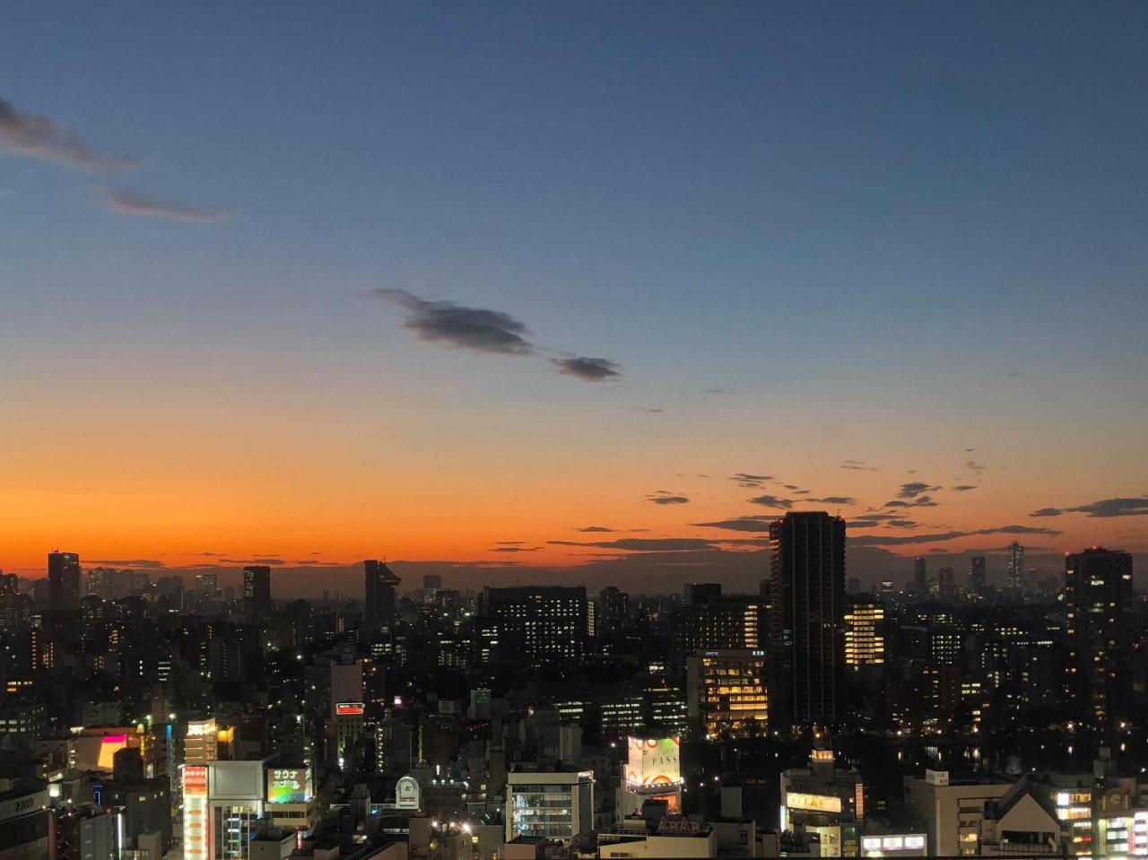 Hotel Crown Hills Ueno Premier Токио Екстериор снимка